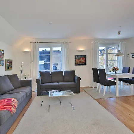 Haus Kastanienallee 4 1 Stranddiestel