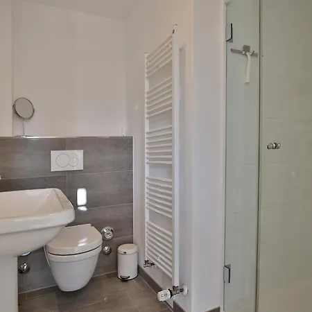 Haus Kastanienallee 4 1 Stranddiestel
